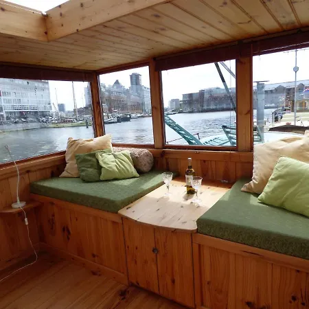 Houseboat Dana Botel Amsterdam